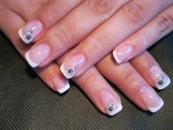 Akril virág matricával díszítve